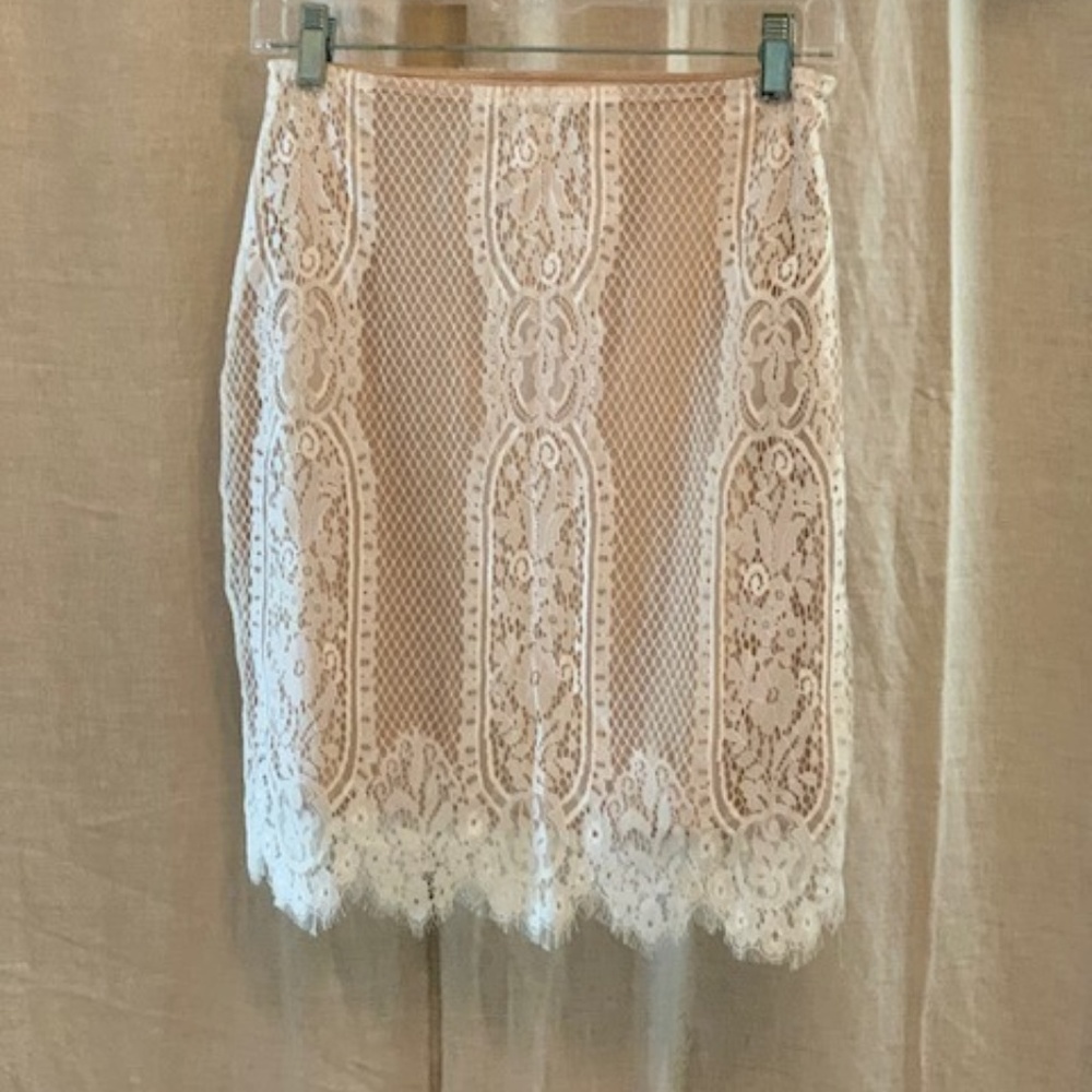 Elegant LACE skirt